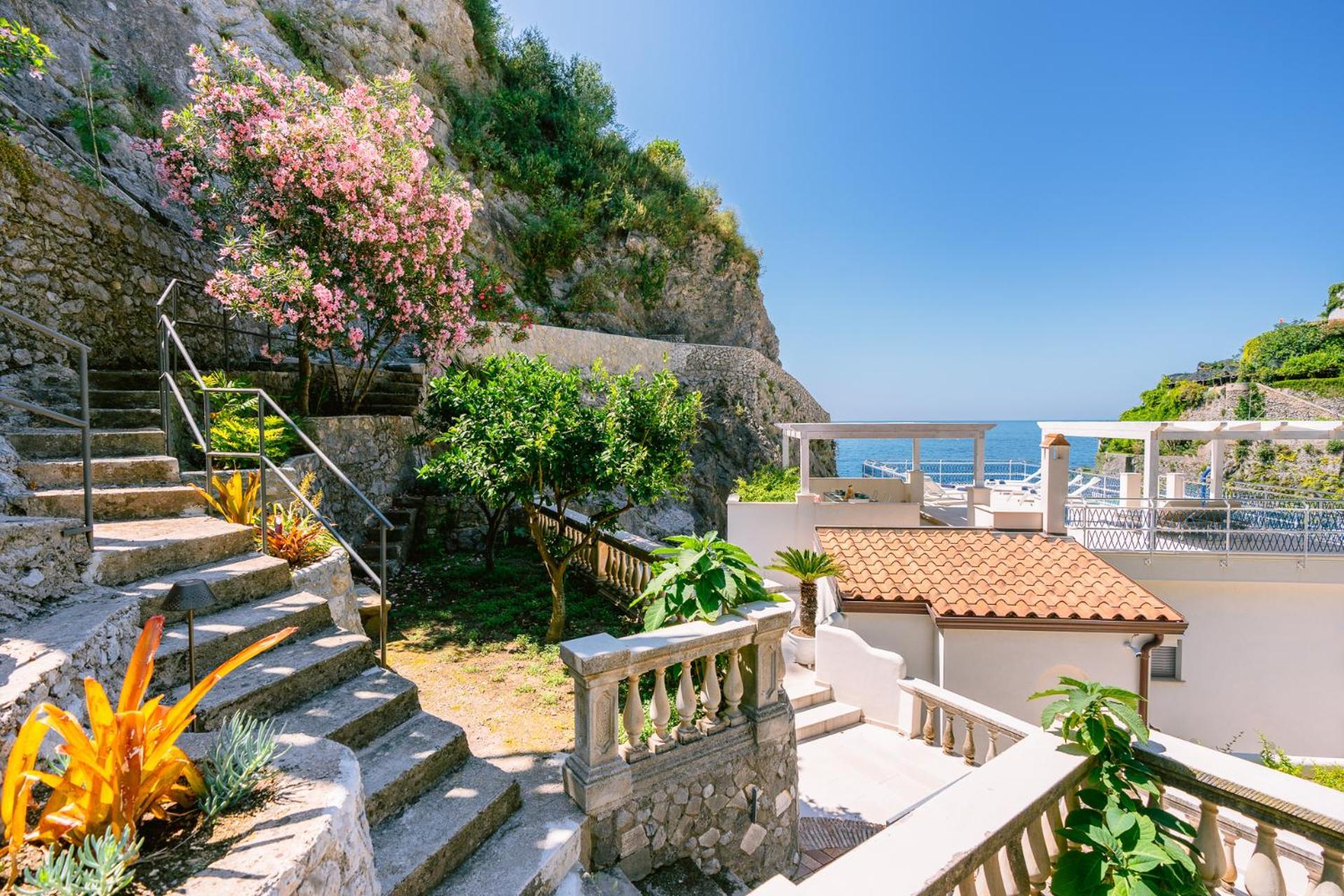 Acquachiara Seaside Luxury Villa In Amalfi Coast Maiori Exterior photo
